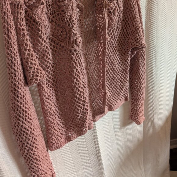Vintage Pink Crochet Floral pearl Cardigan Sweater Cottage core Grandma Soft - Picture 9 of 12